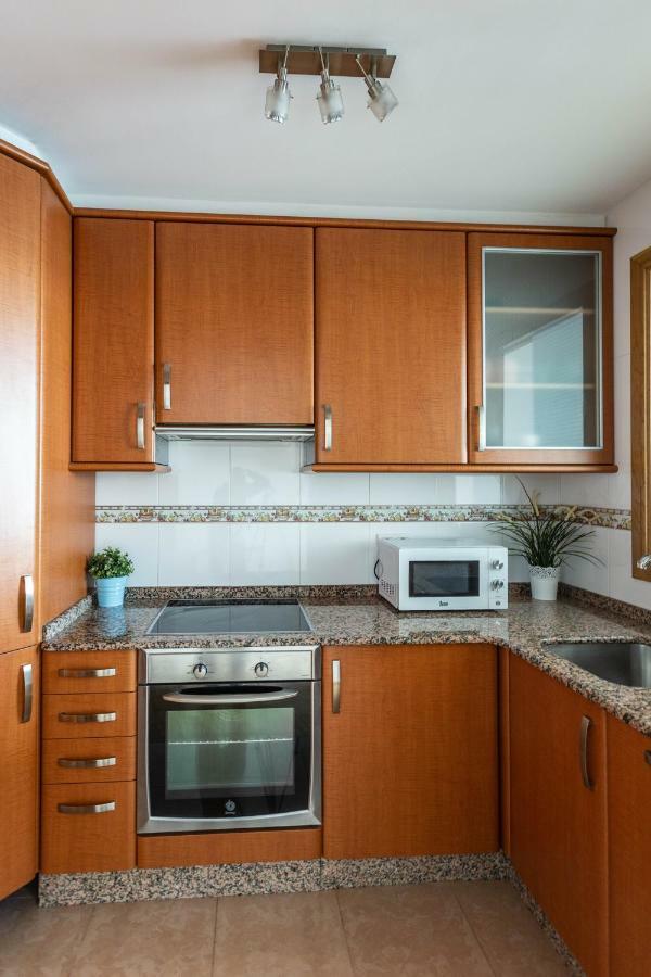 Apartamento En Primera Linea De Playa Riazor A Coruna Bagian luar foto