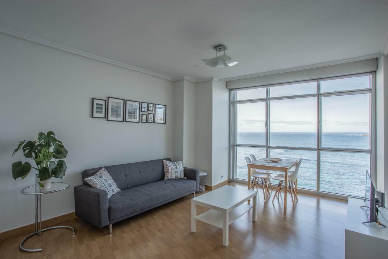 Apartamento En Primera Linea De Playa Riazor A Coruna Bagian luar foto